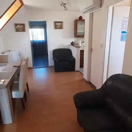 Diana Nyaralo Holiday home Balatonfenyves